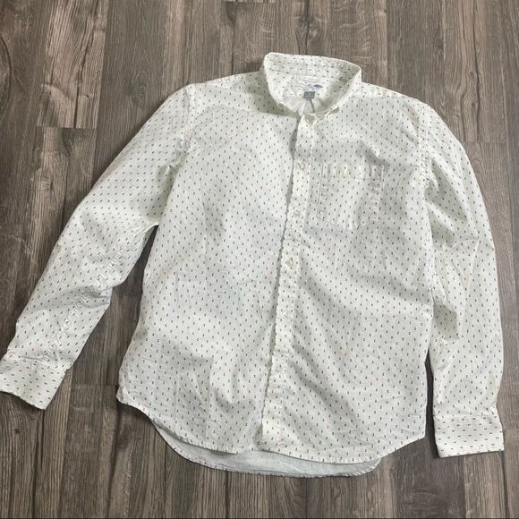 2/$20 Old Navy slim Fit Oxford Button Down Shirt in Cow Boy Blue - Picture 1 of 10